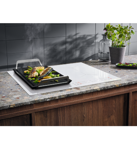Płyta indukcyjna Electrolux EIV63440BW Bridge Slim-Fit 2
